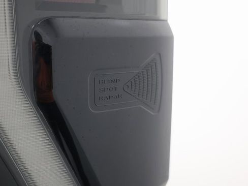 Used 2022 Ford F350 Platinum w/ Tremor Off-Road Package image 65