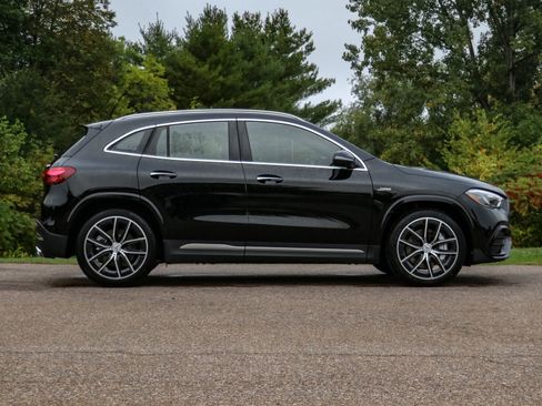 New 2026 Mercedes-Benz GLA 35 AMG 4MATIC image 4