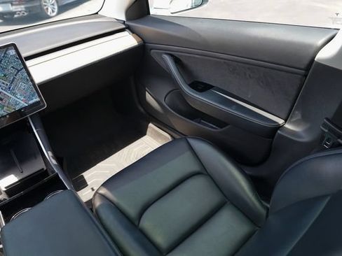 Used 2019 Tesla Model 3 RWD image 25
