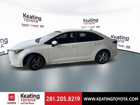 Used 2020 Toyota Corolla LE image 4