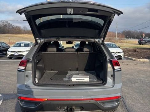 New 2026 Volkswagen Atlas Cross Sport SE AWD/4WD image 32