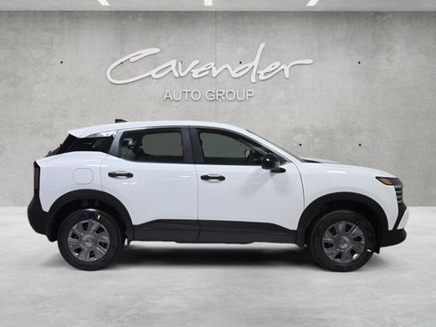 New 2026 Nissan Kicks S FWD image 17