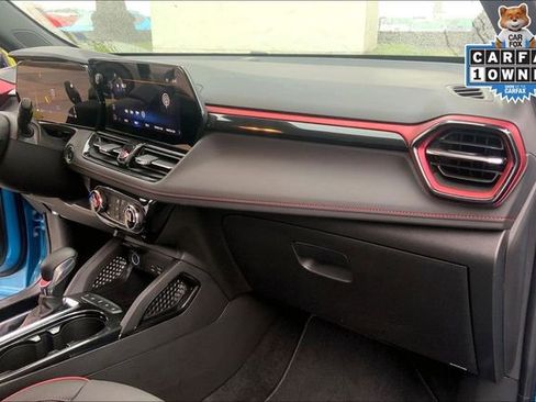 Used 2025 Chevrolet TrailBlazer RS w/ Driver Confidence Package image 16