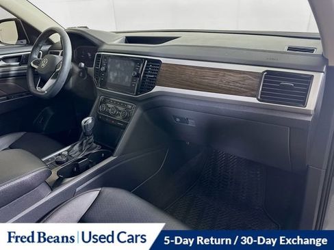Used 2023 Volkswagen Atlas SE w/ Panoramic Sunroof Package image 31