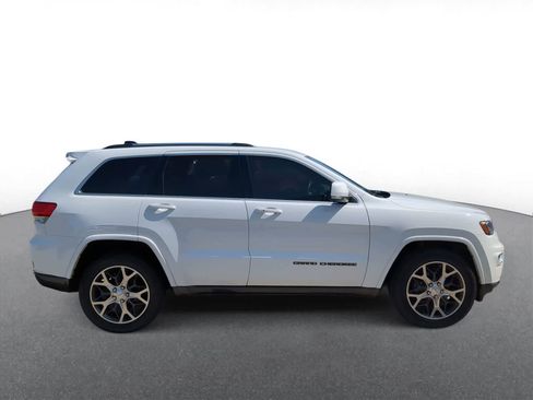 Certified 2018 Jeep Grand Cherokee Limited image 9