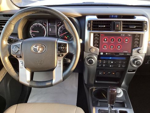 Used 2023 Toyota 4Runner Limited AWD/4WD image 17