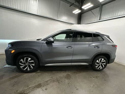 New 2026 Volkswagen Tiguan S AWD/4WD image 2