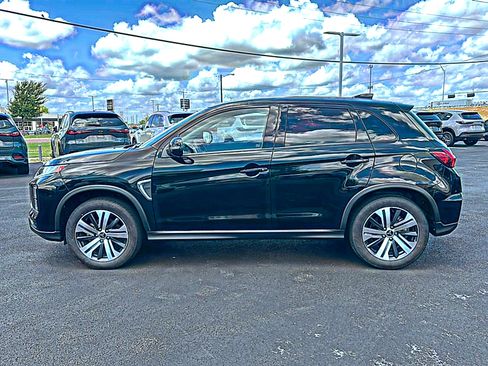 Used 2023 Mitsubishi Outlander Sport SE AWD/4WD image 5
