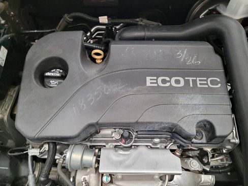 Used 2018 Chevrolet Equinox LT FWD image 30