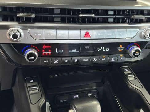Used 2025 Kia Telluride S FWD image 18