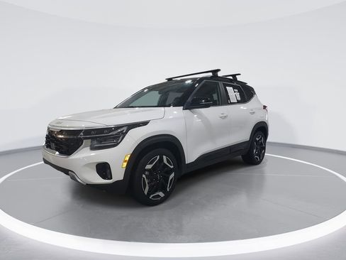 Used 2024 Kia Seltos SX image 4