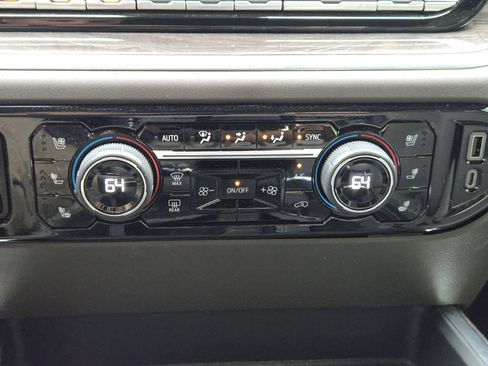 Used 2022 Chevrolet Silverado 1500 LTZ image 23