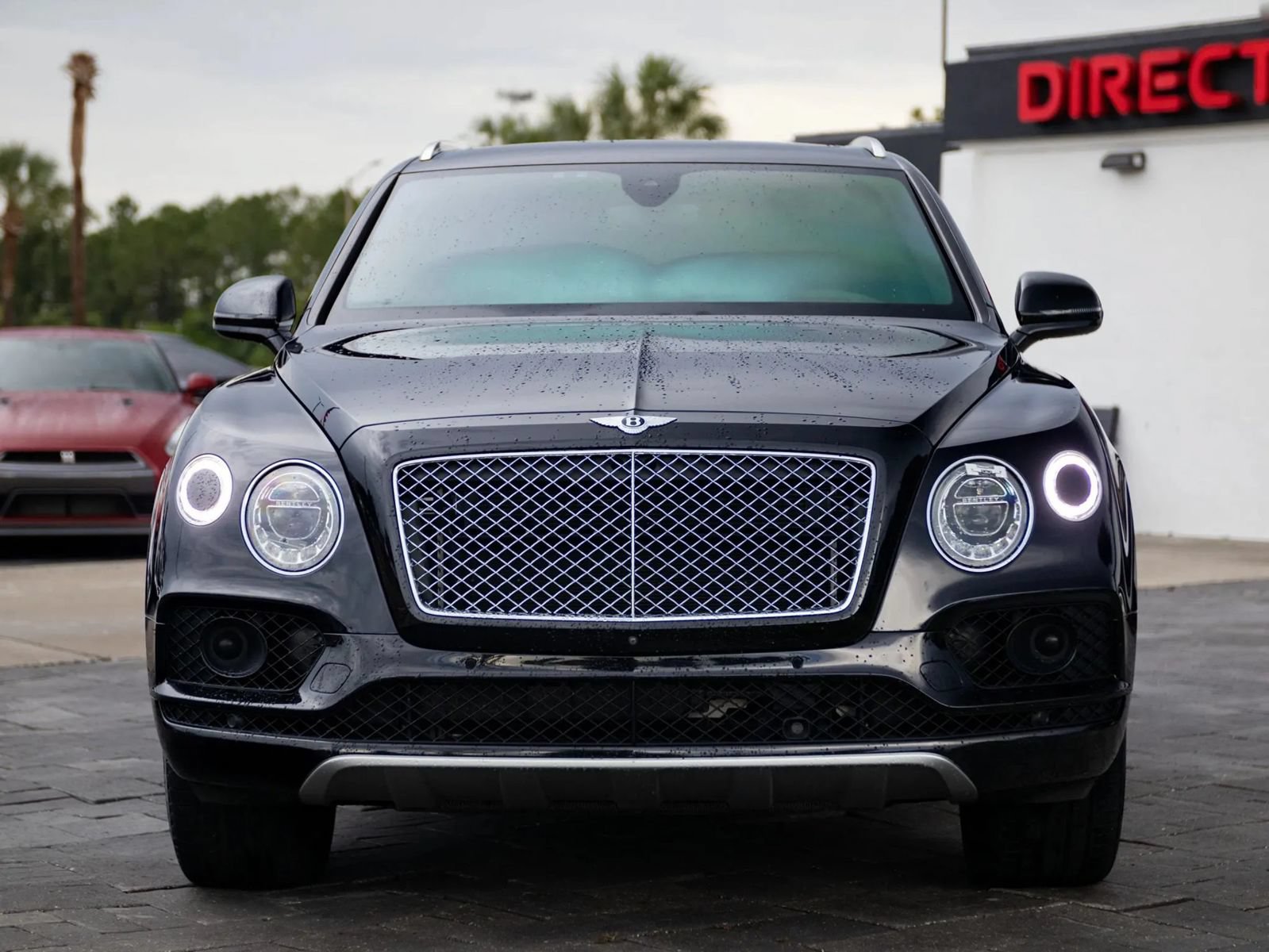 Used 2017 Bentley Bentayga AWD/4WD image 3