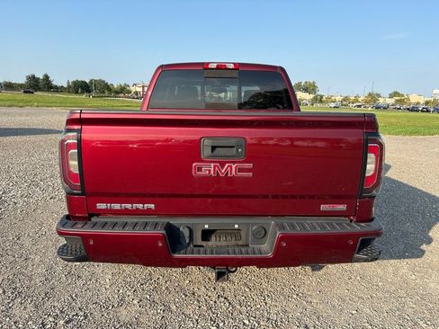 Used 2016 GMC Sierra 1500 SLT w/ All-Terrain Package AWD/4WD image 8