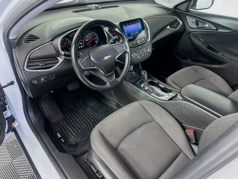 Used 2019 Chevrolet Malibu RS FWD image 9