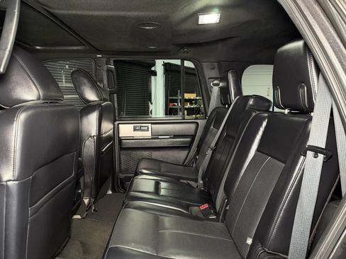 Used 2017 Ford Expedition Limited w/ Equipment Group 301A RWD image 9