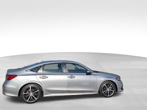 Used 2024 Honda Civic Touring image 9