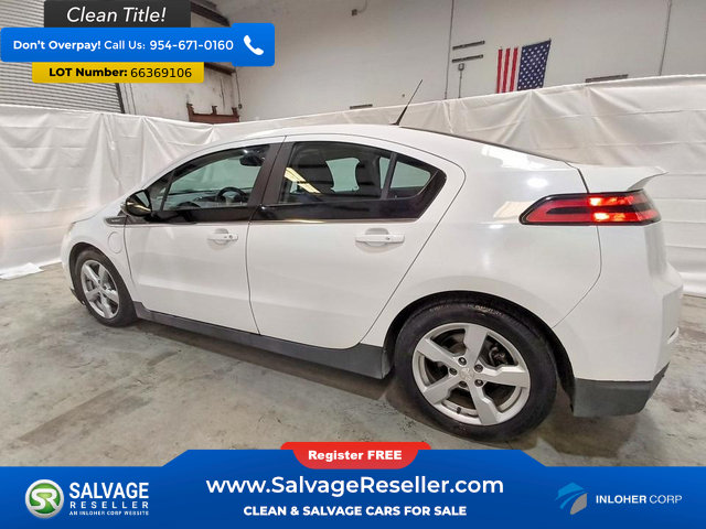 Used 2014 Chevrolet Volt w/ Enhanced Safety Package 1 FWD image 3