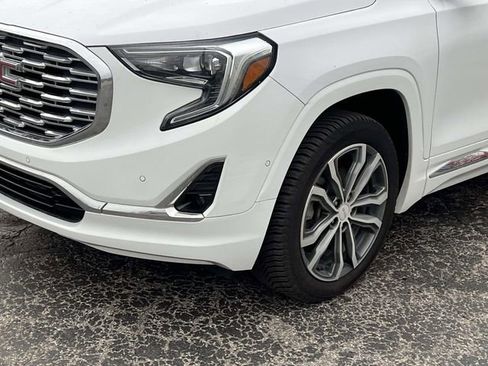 Used 2018 GMC Terrain Denali w/ Advanced Safety Package image 7