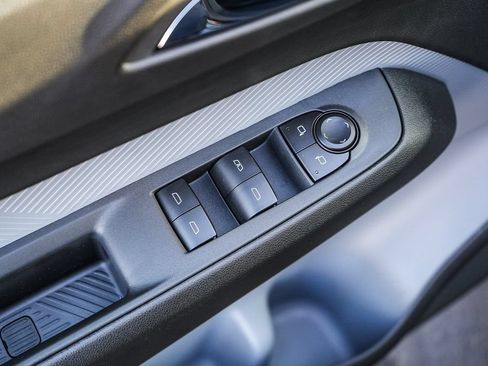 New 2027 Chevrolet Bolt RS w/ Technology Package FWD image 20