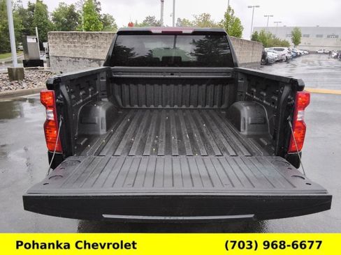 Certified 2022 Chevrolet Silverado 1500 LT w/ Z71 Off-Road Package AWD/4WD image 24