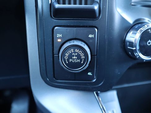 New 2026 Ford F150 XLT w/ Equipment Group 302A MID AWD/4WD image 9