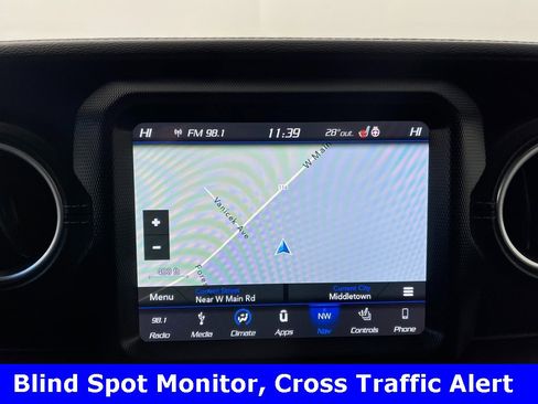 Used 2018 Jeep Wrangler Unlimited Sahara image 4