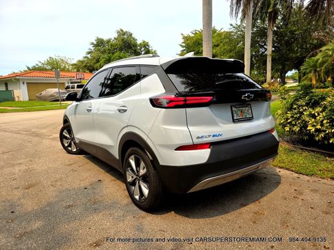 Used 2023 Chevrolet Bolt EUV LT w/ Convenience Package FWD image 8