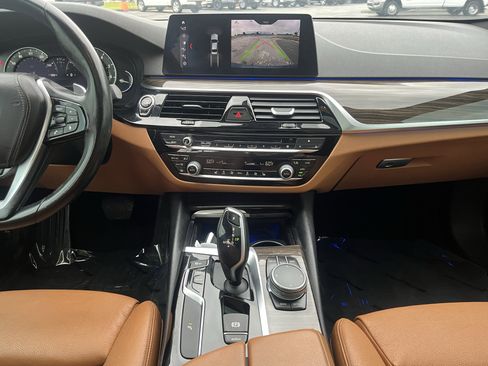 Used 2018 BMW 530i xDrive AWD/4WD image 25