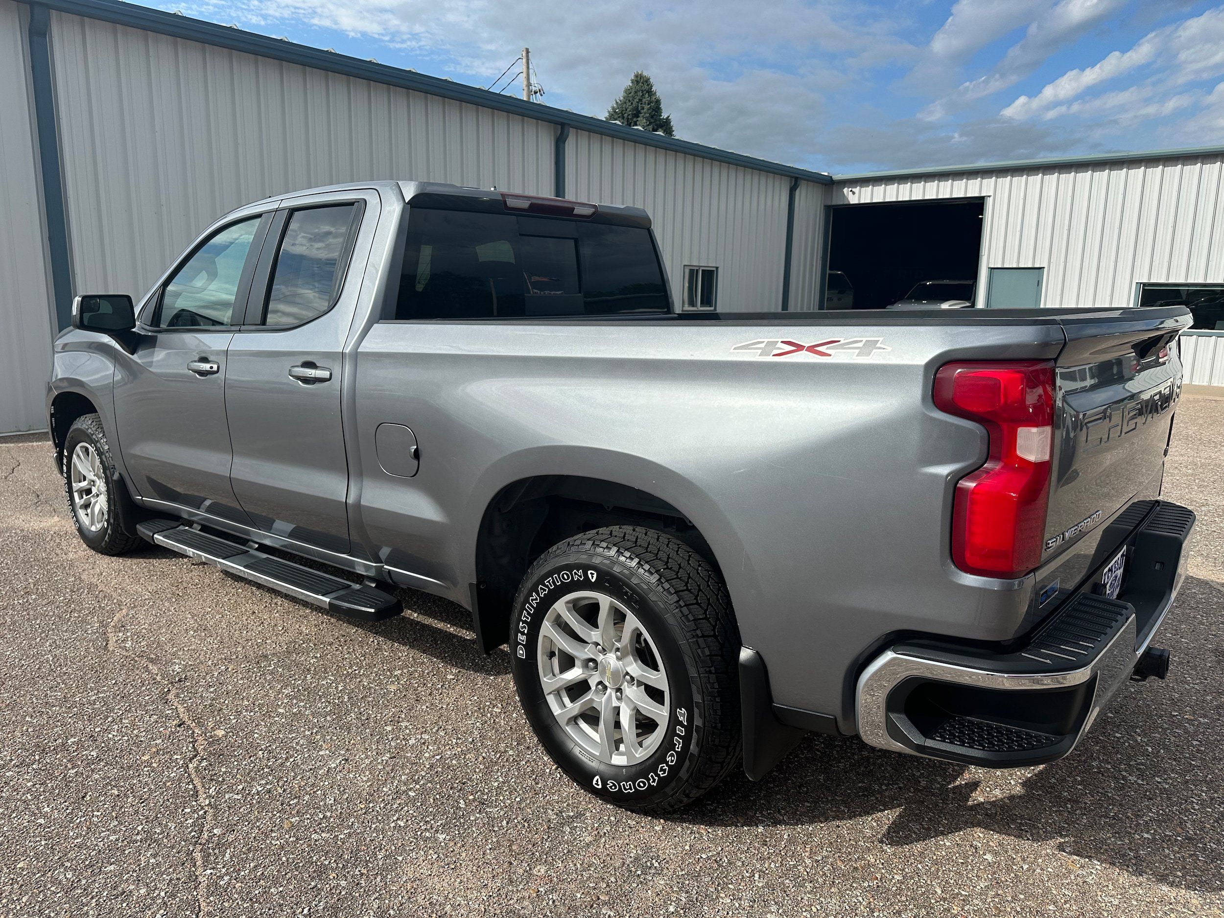 Used 2019 Chevrolet Silverado 1500 LT w/ All-Star Edition AWD/4WD image 4