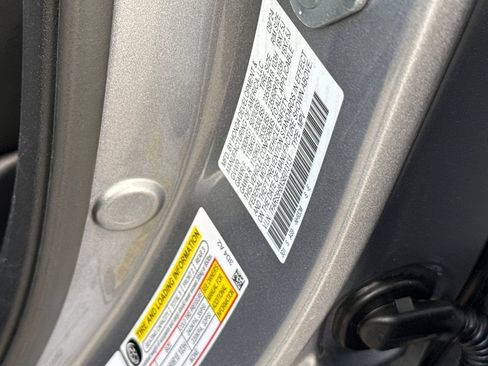 Certified 2025 Honda CR-V Sport-L image 19