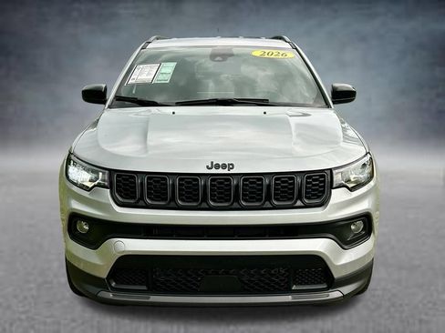 Used 2026 Jeep Compass Latitude AWD/4WD image 2