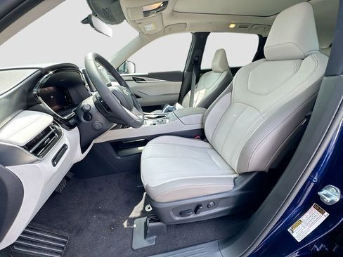 New 2027 INFINITI QX60 Luxe w/ Cargo Package FWD image 22