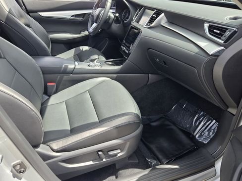 Used 2021 INFINITI QX50 Essential w/ Convenience Package image 16