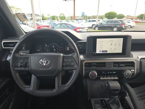 Used 2025 Toyota Tacoma SR5 image 12