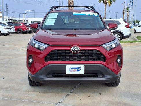 Used 2025 Toyota RAV4 XLE Premium FWD image 2