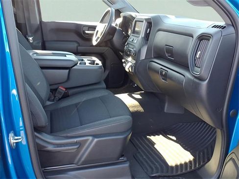 Used 2023 Chevrolet Silverado 1500 Custom image 18