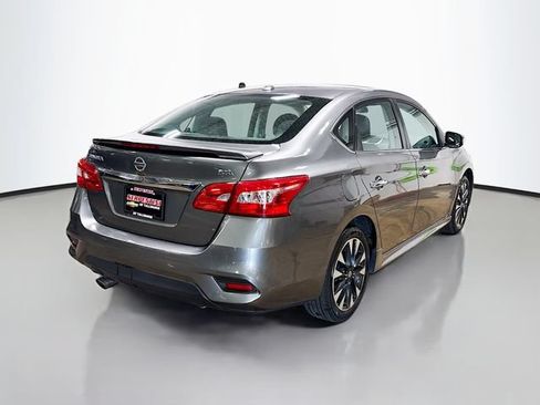 Used 2017 Nissan Sentra SR FWD image 6