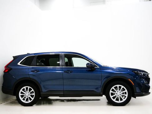 Used 2025 Honda CR-V EX-L image 5