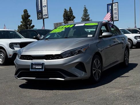 Used 2024 Kia Forte LXS FWD image 4