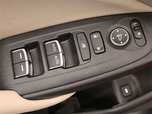 Used 2021 Honda Accord EX image 13