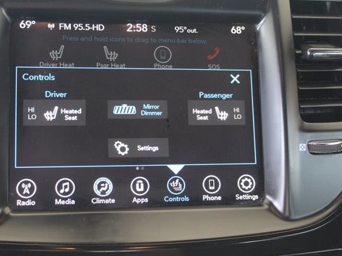 Used 2017 Chrysler 300 S AWD/4WD image 43