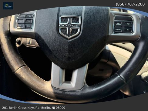 Used 2018 Dodge Journey Crossroad w/ Nav & Sun Group FWD image 19