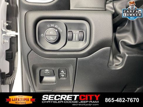 Used 2025 RAM 1500 Big Horn AWD/4WD image 13