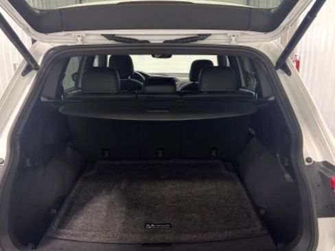 Used 2023 Volkswagen Tiguan SEL R-Line image 26