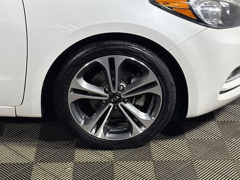 Used 2015 Kia Forte EX w/ Premium Package FWD image 23