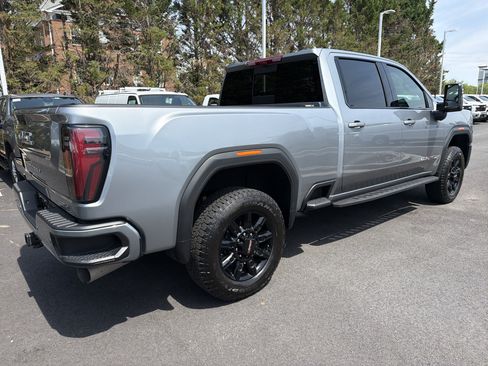 Used 2026 GMC Sierra 2500 AT4 w/ AT4 Premium Plus Package AWD/4WD image 10