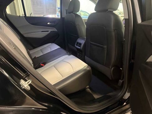 Used 2018 Chevrolet Equinox Premier FWD image 25