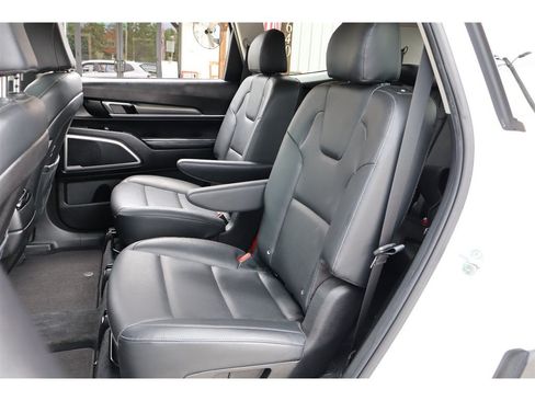 Used 2022 Kia Telluride S FWD image 11