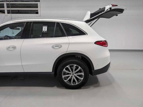Certified 2026 Mercedes-Benz GLC 300 4MATIC image 11